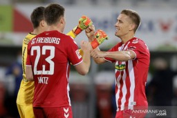 Gol Tunggal Nils Petersen Menjaga Asa Freiburg Bermain di Liga Eropa