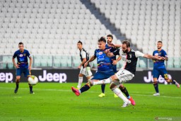 Juventus Pesta Gol ke Gawang Lecce