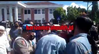 Demo Mahasiswa di Ambon untuk Bubarkan PPKM Berakhir Ricuh