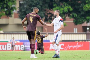 Arema FC Kalah Lagi
