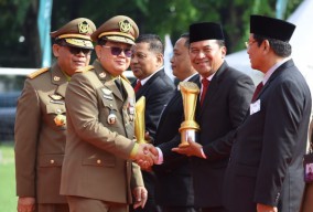 Pj Bupati Pasuruan Raih Penghargaan Pembina K3 Terbaik di Jawa Timur
