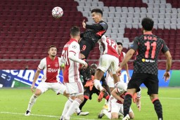 Sebelas Pemain Ajax Amsterdam Positif Covid-19