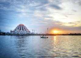 Seremoni Pembukaan Bikin "Menyala" Masjid Kubah 99 Karya Ridwan Kamil