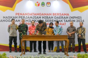 Jabar Komitmen Wujudkan Pemilu Adil Berkualitas, Bey Machmudin Tandatangani Dana Hibah Pilkada