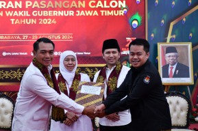 KPU Jatim Terima Pendaftaran Khofifah-Emil sebagai Pasangan Calon Gubernur dan Wakil Gubernur Jawa Timur 2024