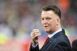 Van Gaal:Tidak Masuk Akal jika Ajax Juara