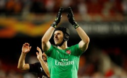 Petr Cech jadi Drummer Band Wills & The Willing