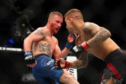 Justin Gaethje Sesumbar Kalahkan  Khabib