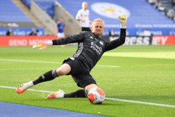 Lelah dengan de Gea, MU Datangkan Kasper Schmeichel