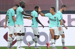 Kalahkan Genoa, Inter Sodok Posisi Dua
