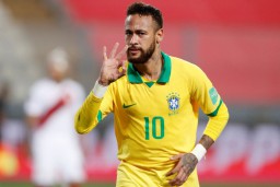 Neymar Jr Hat-Trick, Brazil Menang 4-2