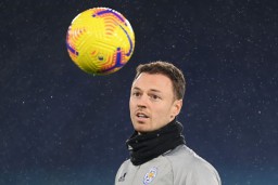 Jonny Evans Perpanjang Kontrak di Leicester City