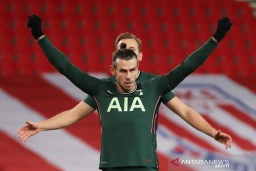 Bale Kembali Menepi karena Cedera