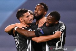 Lyon Pukul Manchester City, 3-1