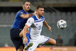 Italia dan Bosnia-Herzegovina Bermain Imbang, 1-1