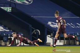 Leeds United Pesta Gol di Kandang West Brom