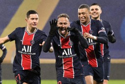 Neymar Jr Bawa PSG Juara Super Prancis