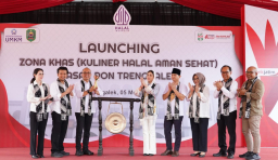 Dukung Pertumbuhan UMKM Halal, Bank Jatim Sinergi Dengan Pemkab Trenggalek Launching Zona KHAS Pasar Pon