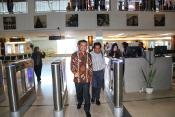 Revitalisasi Pelabuhan Tanjung Emas Ditarget Rampung Setahun, Gubernur Jateng Minta Percepatan