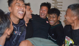 Rotasi Kiper Jadi Opsi PERSIB Jelang Akhir Musim, Luizinho Passos Buka Peluang