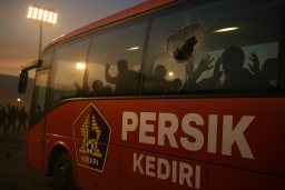 Sepak Bola Indonesia Kembali Dihantui Bayang-bayang Kekerasan