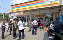 Pemkot Surabaya Intensifkan Penertiban Jukir Liar di Toko Modern