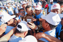 Ribuan Kades dan Lurah Padati Klaten, Sambut Peluncuran Koperasi Merah Putih oleh Presiden Prabowo