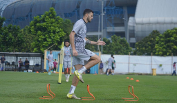 Adaptasi Dini Pemain Asing Jadi Kunci Bojan Hodak Bangun Kekuatan Baru PERSIB