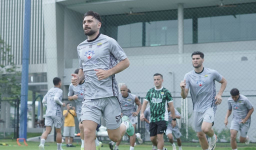PERSIB Tambah Kekuatan di Lini Belakang, Frans Putros Siap Perkokoh Pertahanan Maung Bandung