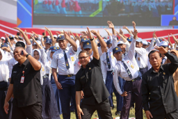 Rekor MURI Menyertai Hari Pertama Sekolah di Jawa Timur
