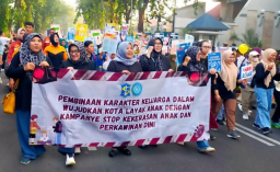 Kampanye Stop Perkawinan Anak Meriahkan CFD Surabaya: Kolaborasi Pemkot dan PKK Ajak Warga Jaga Hak Anak