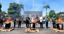Surabaya Musnahkan 11,1 Juta Batang Rokok Ilegal, Negara Rugi Rp16,6 Miliar