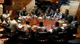 Prabowo Kumpulkan Petinggi TNI dan Menteri di Hambalang, Bahas Strategi Pertahanan Jelang HUT RI ke-80