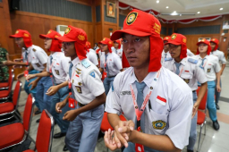 Semangat Korsa dan Cinta Tanah Air Menyatu di Pusdiklat Paskibraka Surabaya 2025
