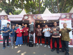 Untag Surabaya Raih Best Poster di Gelar Inovasi Harmoni Nusantara 2025