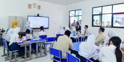 Prabowo Tegaskan Distribusi IFP Prioritas untuk Sekolah 3T