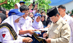 Prabowo Dorong Lompatan Pendidikan Lewat Digitalisasi, Targetkan Satu Juta Panel Terpasang Tahun Depan