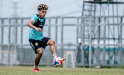 Mikael Tata Kembali, Persebaya Siap Tempur Hadapi Persik Kediri
