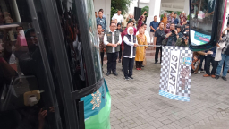 Khofifah Lepas Transmigran Jatim 2025, Harapan Baru Menguatkan Ekonomi Bangsa