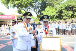 Jatim Borong 11 Penghargaan EPPD 2025, Khofifah: Bukti Kinerja dan Sinergi Daerah