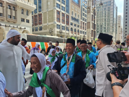 Jemaah Haji Gelombang Pertama Tiba di Madinah, Kesehatan Jadi Prioritas Utama