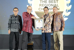 Kinerja Moncer, Bank Jatim Raih Penghargaan dari The Asian Post