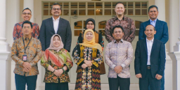Khofifah Dorong Aliansi Bank Jatim–Maybank, Perkuat Ekonomi Syariah Global