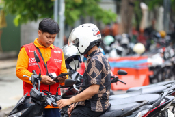 Surabaya Genjot Digitalisasi Parkir, Petugas Non Tunai Tembus 926 Orang