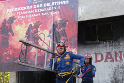 Siapkan Komandan Tangguh, DPKP Surabaya Gembleng 50 Personel Lewat Firefighter Level 2