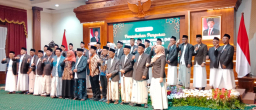 Khofifah Dorong MUI Jatim Jadi Garda Dakwah Digital dan Penguat Ketahanan Moral Masyarakat