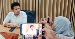 Emil Dardak Minta Respons Cepat Dugaan Keracunan MBG di Kediri, Layanan Kesehatan Harus Siaga