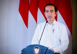 Jokowi Perintahkan Panglima TNI Mencari Kapal Selam KRI Nanggala 402