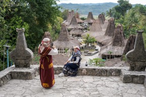 Menparekraf: Kentalnya Budaya di Desa Wisata Tebara Bikin Semangat Membara untuk Berwisata