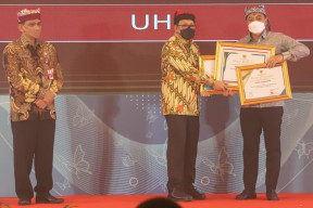 Pemkot Surabaya Boyong 3 Penghargaan Sekaligus
